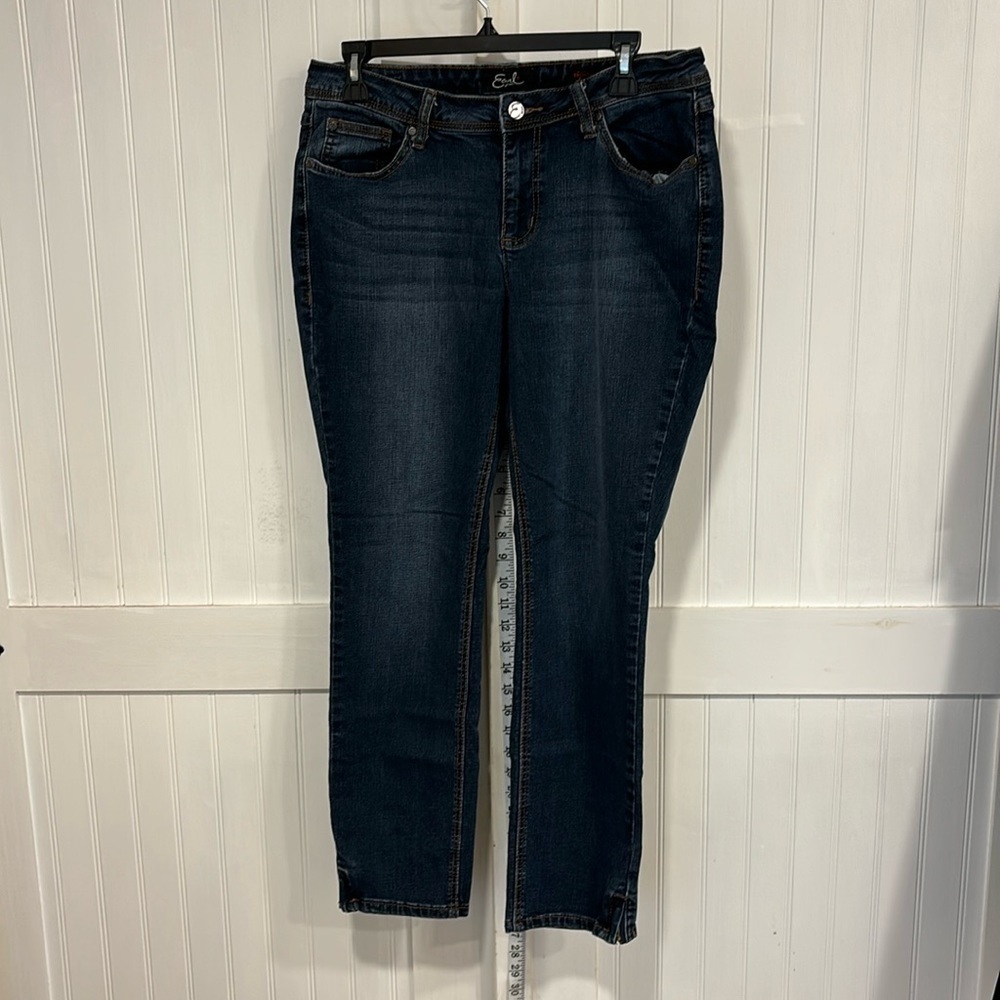 Earl Jeans: skinny ankle jeans w/zippers size 12